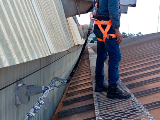 Montagem de Linha de Vida